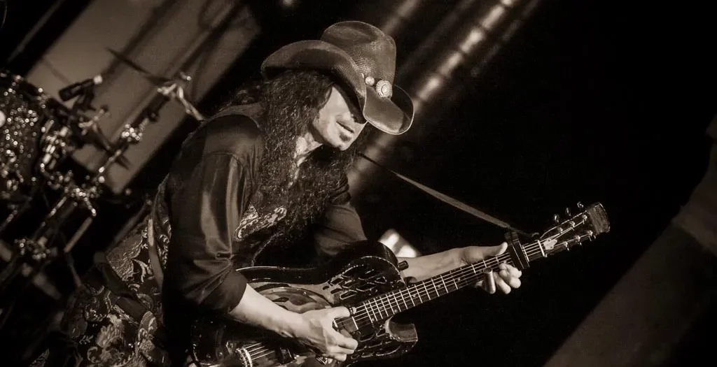 Eric Sardinas & Big Motor: Schweinfurt Stattbahnhof 2011