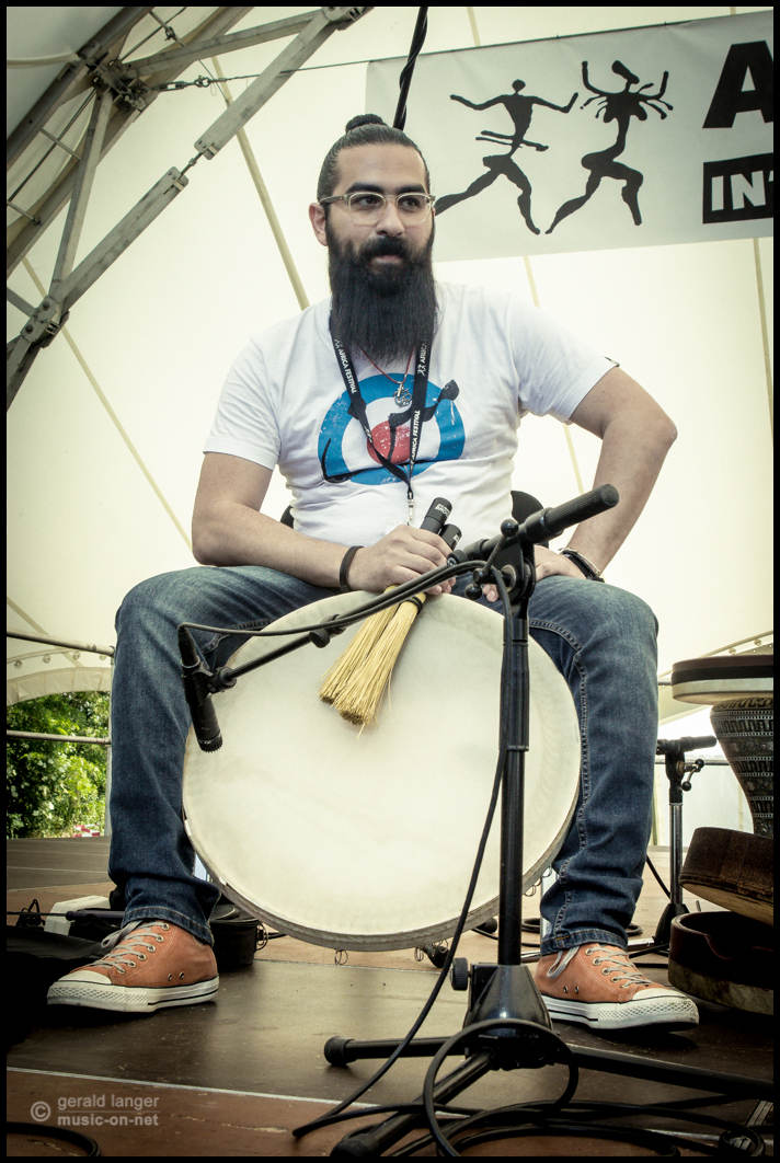 Roman Bunka & Shamandura Project beim Africa Festival 2015 in Würzburg