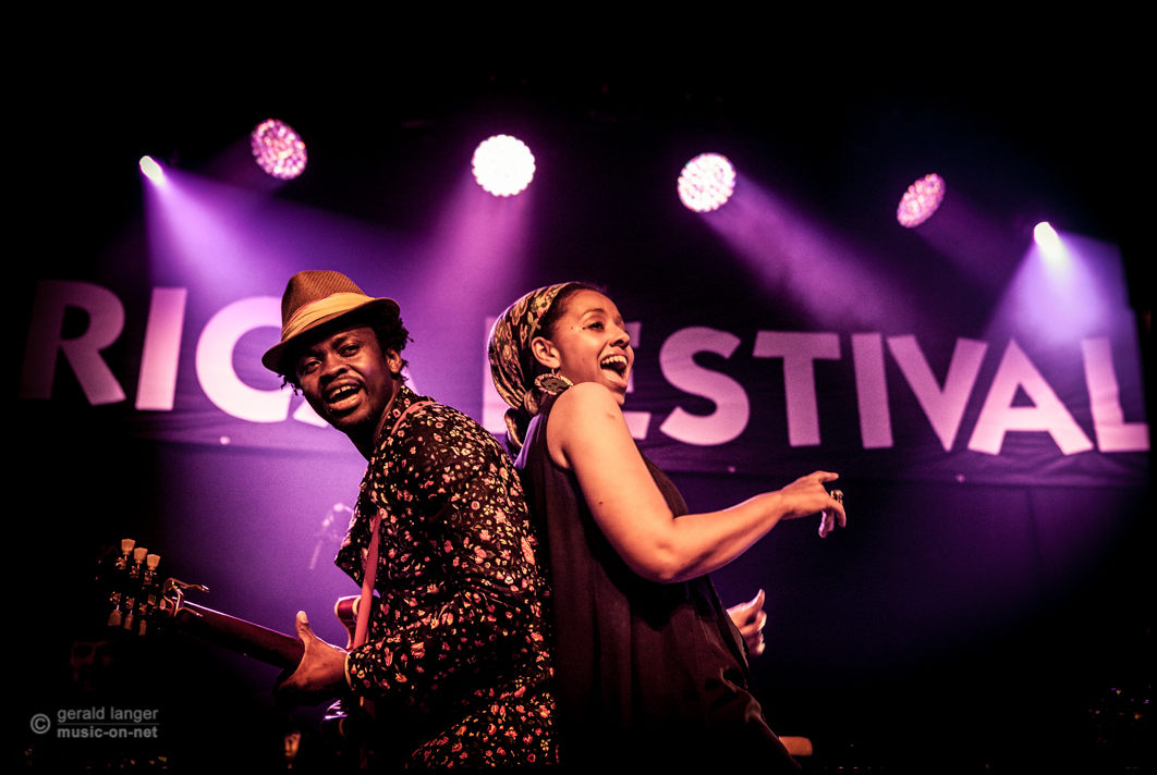 Moh! Kouyate & Mariama beim 27. Africa Festival 2015 in Würzburg © Gerald Langer
