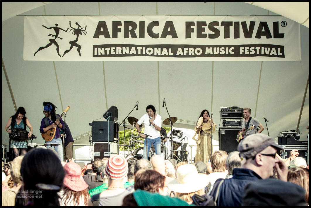 Dissidenten & Mohamed Mounir beim 27. Africa festival am 5. Juni 2015 in Würzburg