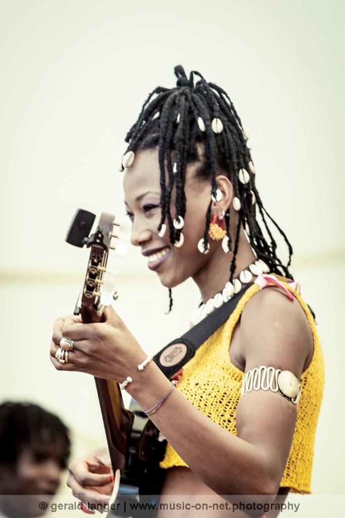 20100522 IMG 9178 fatoumata diawara wü africa festival © gerald langer 12