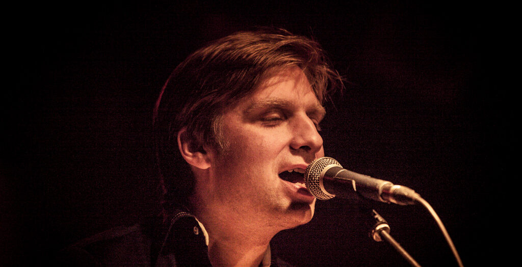 Indie-Pop-Liedermacher Jens Friebe am 21.Januar 2015 im Würzburger Cairo © Gerald Langer