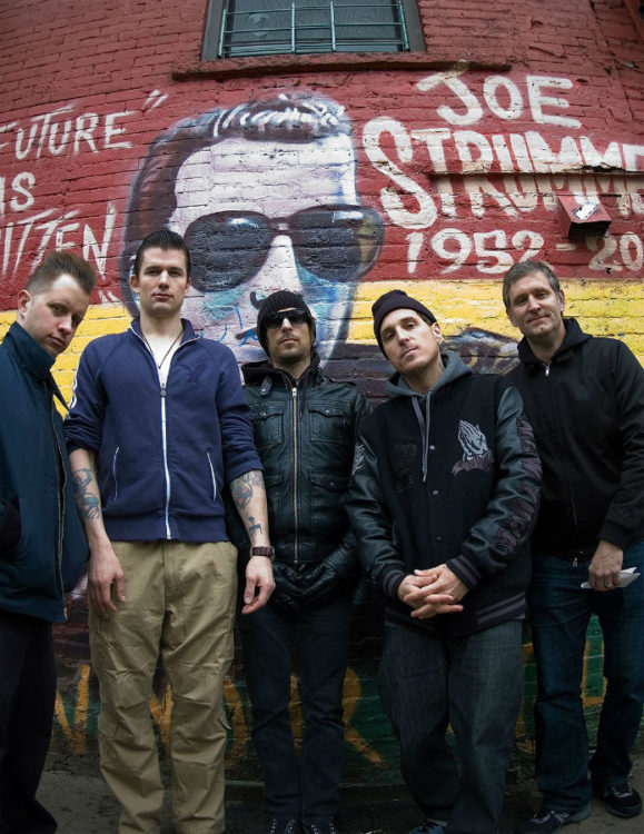 H2O - Pressefoto - Quelle: navigator productions