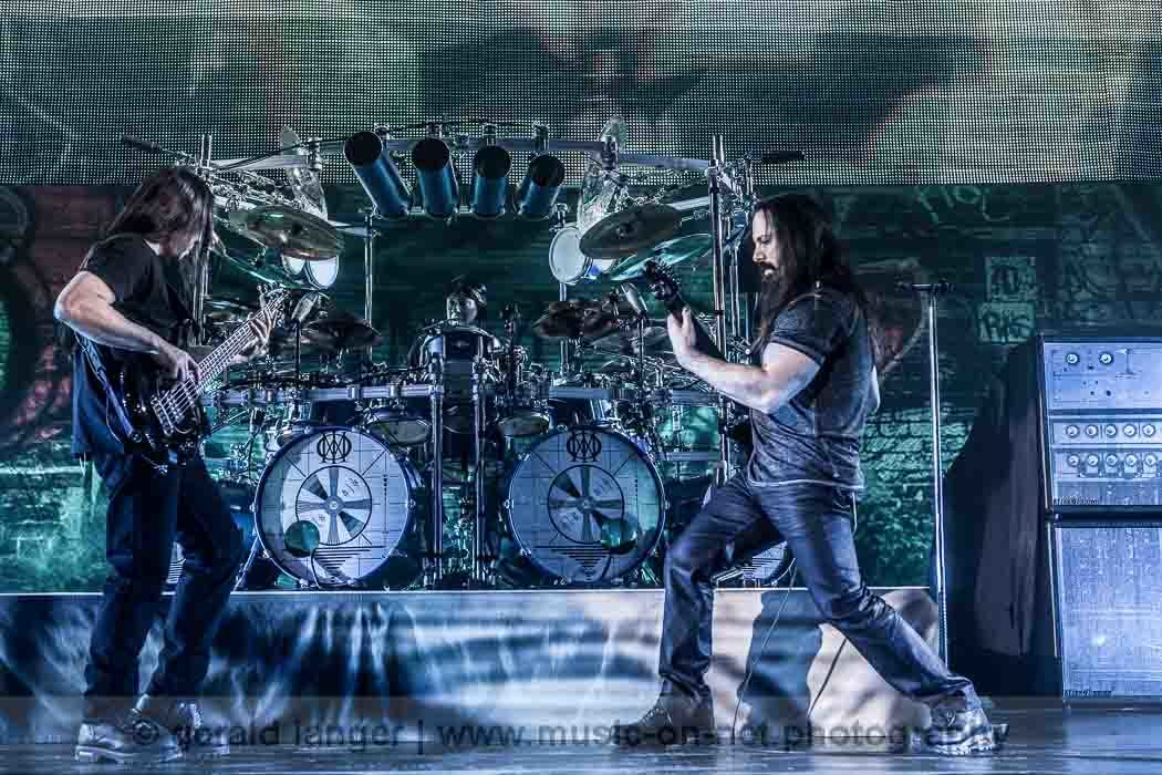 Dream Theater - Brose Arena Bamberg - 07-02-2014 © Gerald Langer