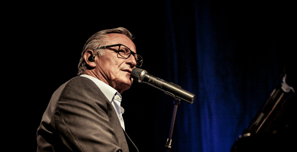 Konstantin Wecker mit Band in der Wuerzburger Posthalle am 7. November 2014 © Gerald Langer