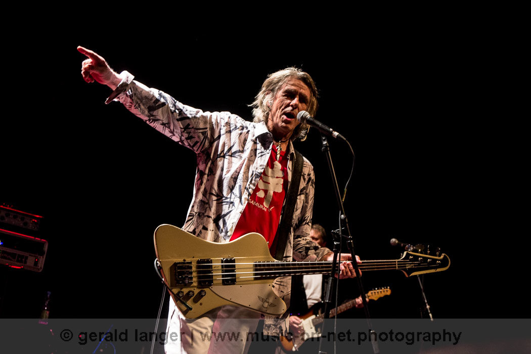 Martin Turner's Wishbone Ash _ Posthalle Wuerzburg 2013 © Gerald Langer