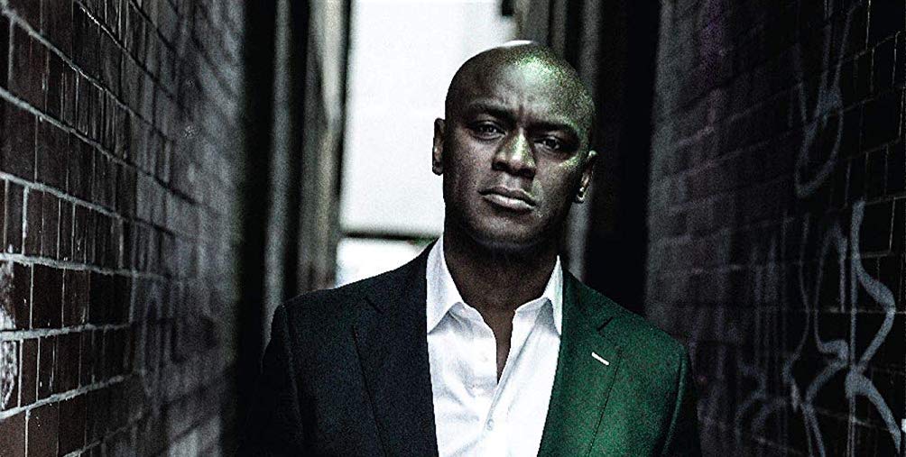 OLA ONABULÉ - POINT LESS COVER