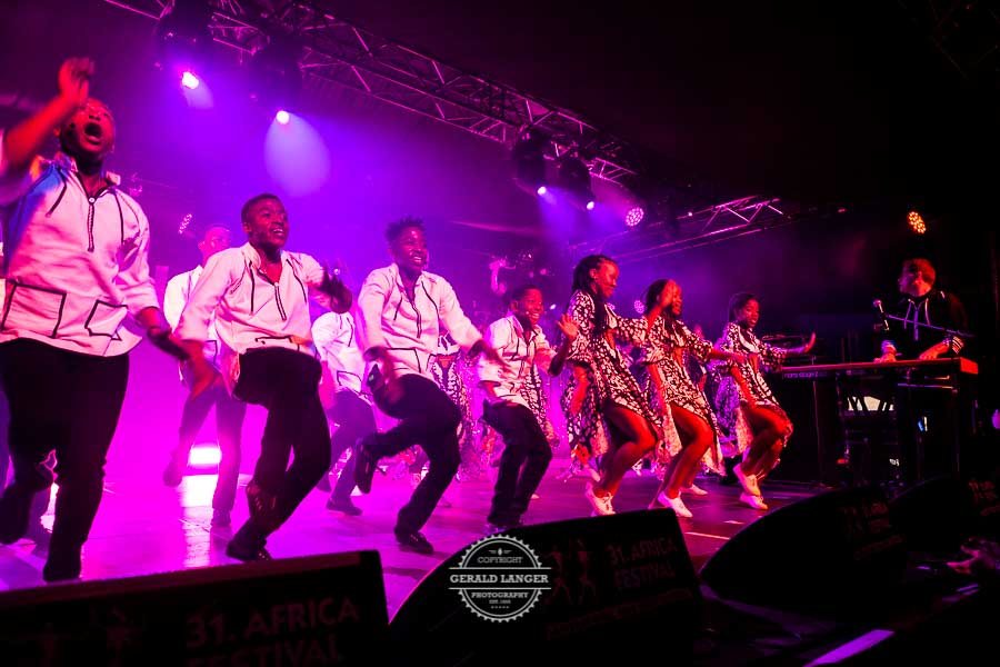 20190531 Ndlovu Youth Choir Africa Festival Wuerzburg © Gerald Langer 105