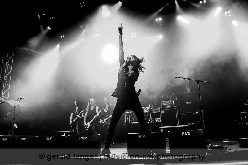 151212 kissin dynamite christmas bash © gerald langer 61 IMG 0817