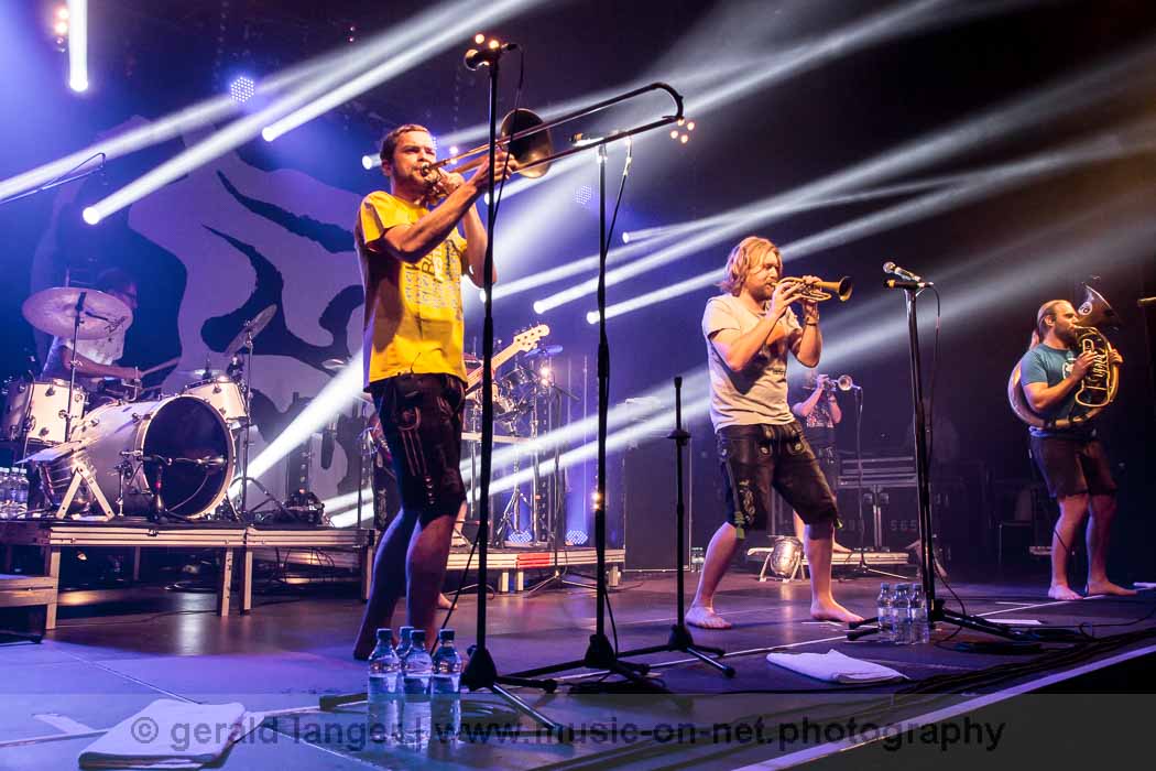 20131120 LaBrassBanda Posthalle Wuerzburg © Gerald Langer 15 IMG 3237