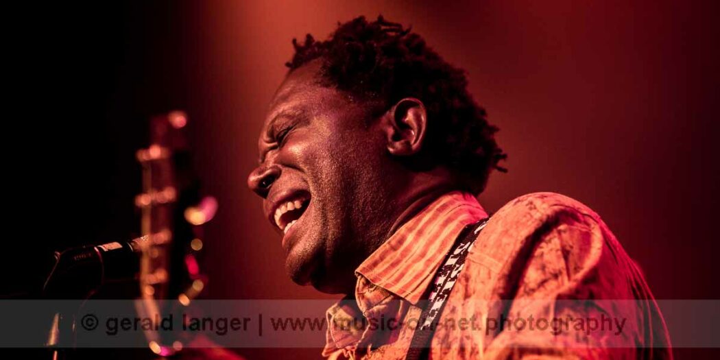 Lokua Kanza: Africa Festival Würzburg 2016