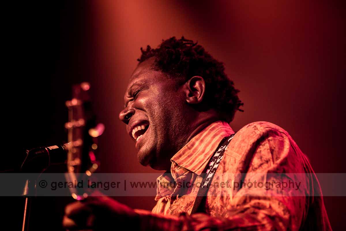 20160528 Lokua Kanza Africa Festival Wuerzburg © Gerald Langer 49 6J6A0211 1