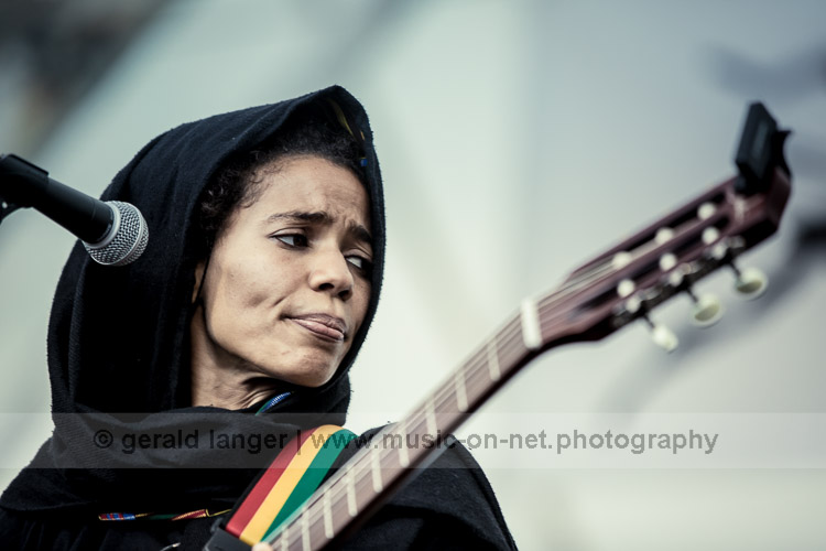 20160528 Nneka Africa Festival Wuerzburg © Gerald Langer 21 6J6A0126