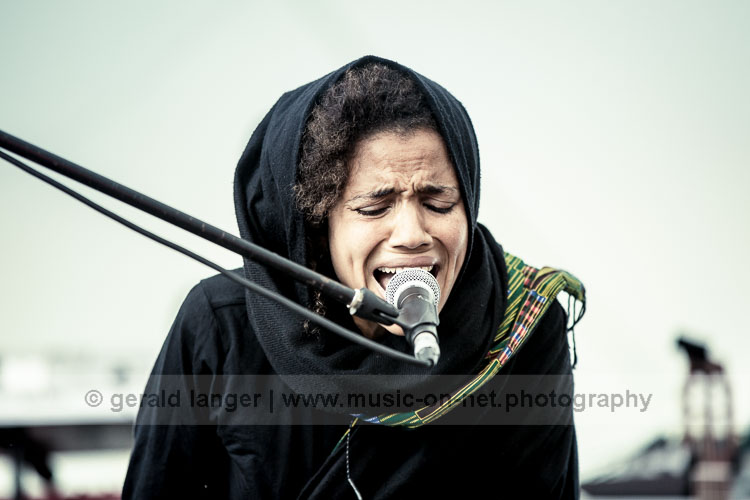 20160528 Nneka Africa Festival Wuerzburg © Gerald Langer 60 6J6A0162