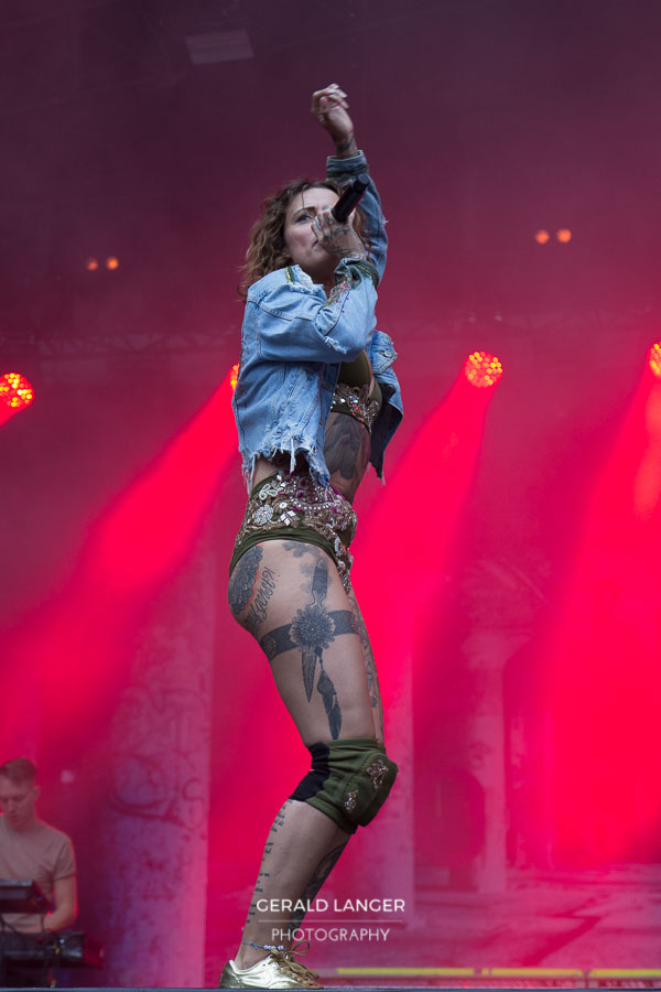 20170811 Jennifer Rostock Taubertal Festival © Gerald Langer 54