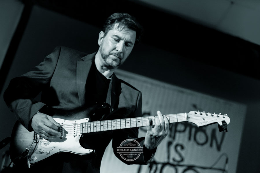 20181030 Bell Bottom Blues Band presents The very best of Eric Clapton Radlersaal Wuerzburg © Gerald Langer 239