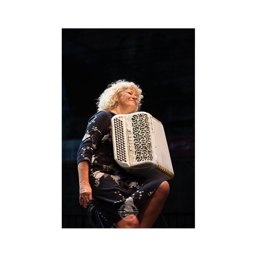 20230729 LYDIE AUVRAY TRIO HAFENSOMMER WUERZBURG © GERALD LANGER 09