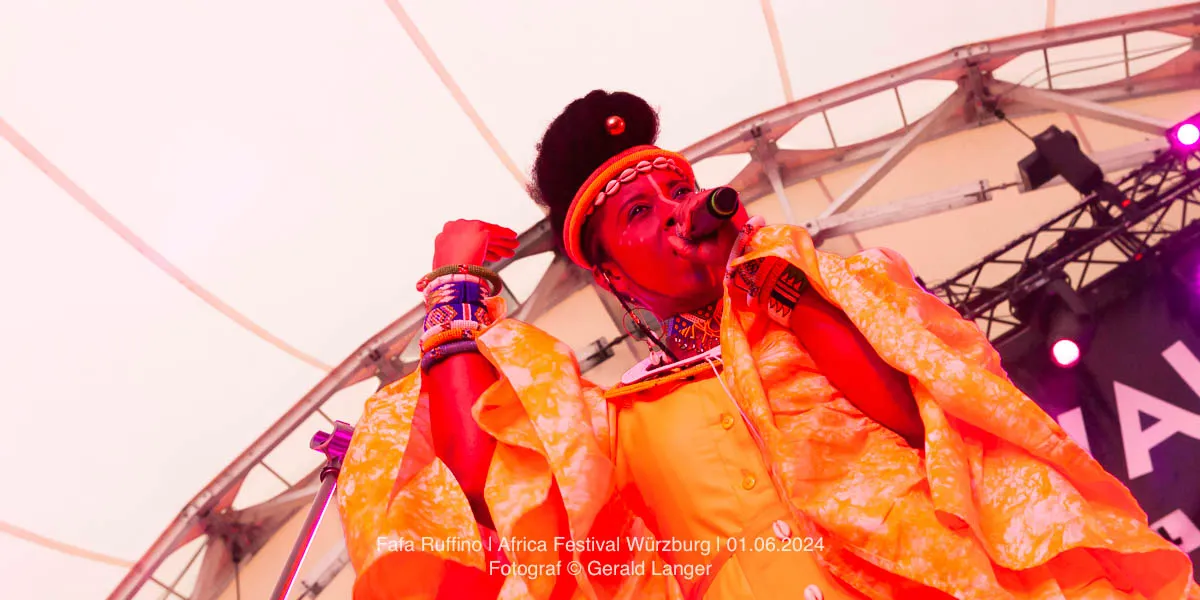 Fafa Ruffino: Africa Festival Würzburg 2024 - Konzertfotos