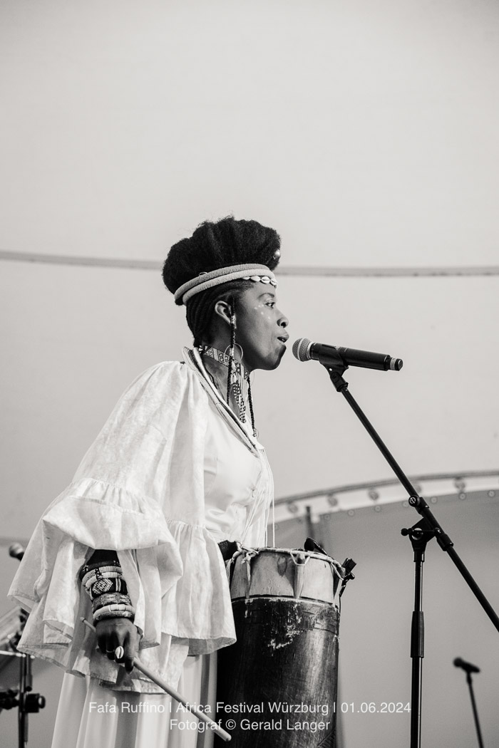 Fafa Ruffino: Africa Festival Würzburg 2024 - Konzertfotos